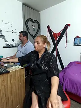 Snapshot of hotandfierylatinos2023 chatting on November 28, 2025, 10:21 pm hotandfierylatinos2023 online show from November 28, 2025, 10:21 pm