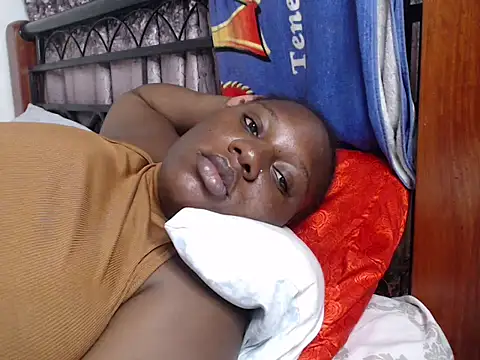 Whimsicalwillow online show from December 1, 2025, 11:16 pm