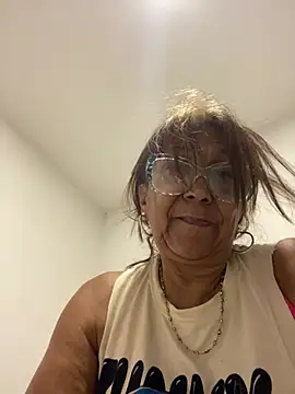 SWEET LOVER01 online show from April 12, 2026, 4:49 am