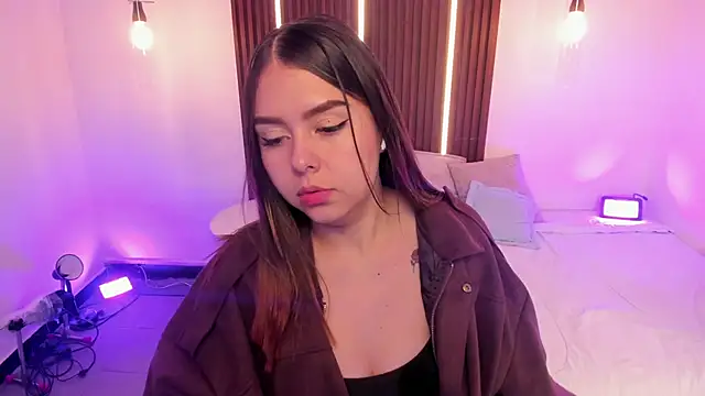 ArianaBaker online show from March 11, 2026, 12:43 pm