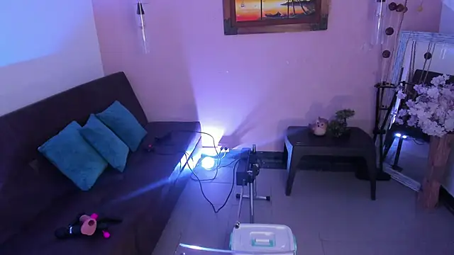 Snapshot of ArianaBaker chatting on November 20, 2025, 1:23 pm ArianaBaker online show from November 20, 2025, 1:23 pm