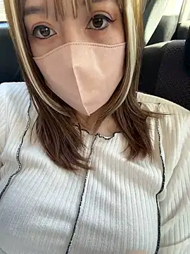 yooooo-chandesu online show from April 16, 2026, 1:17 am