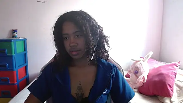 Snapshot of TiffanyRoouse chatting on February 21, 2025, 10:26 pm TiffanyRoouse online show from February 21, 2025, 10:26 pm