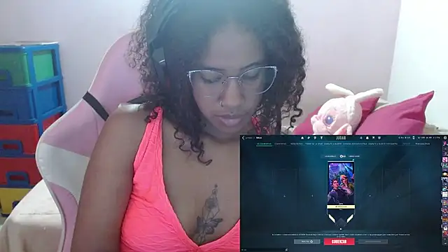 Snapshot of TiffanyRoouse chatting on February 23, 2025, 1:13 am TiffanyRoouse online show from February 23, 2025, 1:13 am