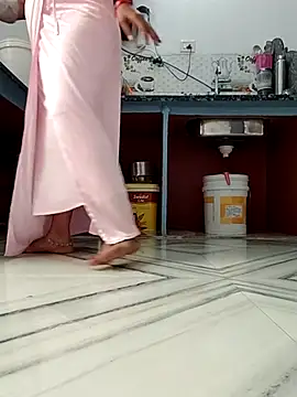 Snapshot of Archna-ji chatting on September 15, 2025, 5:19 am Archna-ji online show from September 15, 2025, 5:19 am