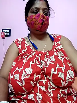 Snapshot of Kayra_34 chatting on October 30, 2025, 6:27 pm Kayra 34 online show from October 30, 2025, 6:27 pm