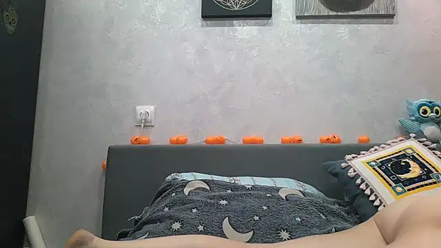 BlueXOwl online show from November 7, 2025, 6:45 pm