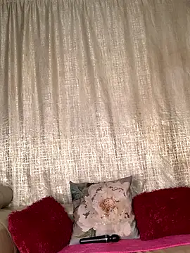 Snapshot of VeryGoodBadGirl1 chatting on January 16, 2026, 3:10 am VeryGoodBadGirl1 online show from January 16, 2026, 3:10 am