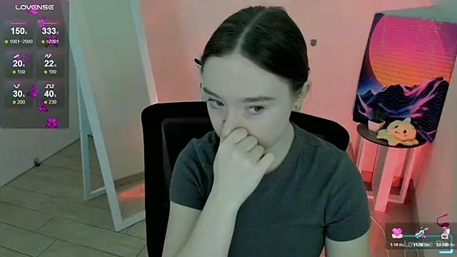 Snapshot of Florence_meow chatting on March 13, 2025, 7:31 am Florence meow online show from March 13, 2025, 7:31 am