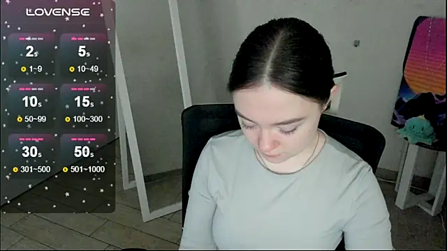 Snapshot of Florence_meow chatting on December 4, 2025, 7:40 am Florence meow online show from December 4, 2025, 7:40 am