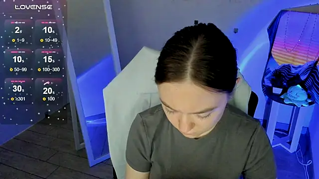 Snapshot of Florence_meow chatting on October 3, 2025, 6:37 am Florence meow online show from October 3, 2025, 6:37 am