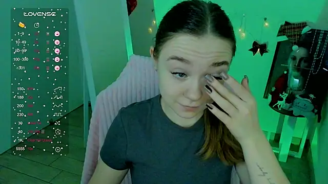 Snapshot of Florence_meow chatting on January 4, 2025, 7:34 am Florence meow online show from January 4, 2025, 7:34 am