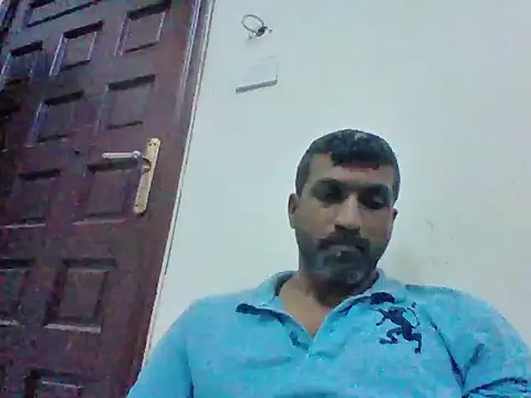 Snapshot of Mulla_indian1988 chatting on May 1, 2026, 9:42 pm Mulla indian1988 online show from May 1, 2026, 9:42 pm