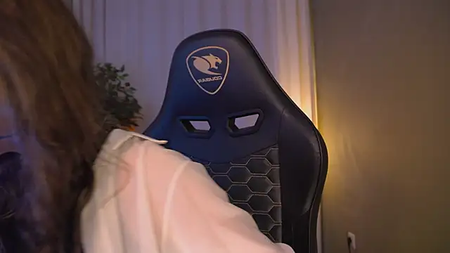 Snapshot of ELLIEJAY chatting on March 5, 2025, 8:21 pm ELLIEJAY online show from March 5, 2025, 8:21 pm