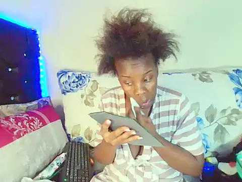 Snapshot of dinnykrazx chatting on September 12, 2025, 7:19 am dinnykrazx online show from September 12, 2025, 7:19 am