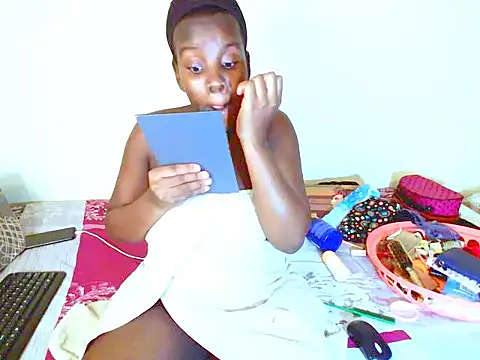 Snapshot of dinnykrazx chatting on January 31, 2025, 4:59 pm dinnykrazx online show from January 31, 2025, 4:59 pm