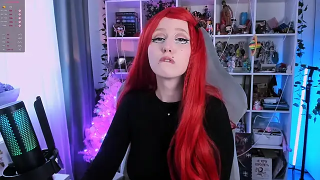 Snapshot of ohclementine chatting on December 18, 2025, 10:30 am ohclementine online show from December 18, 2025, 10:30 am