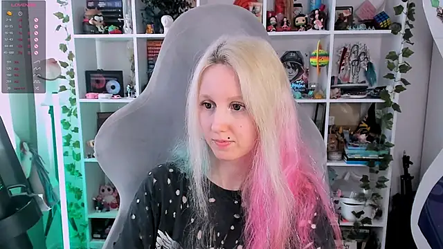 ohclementine online show from September 9, 2025, 11:08 am