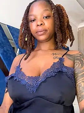 Snapshot of SexxyLunar chatting on November 21, 2025, 5:28 am SexxyLunar online show from November 21, 2025, 5:28 am