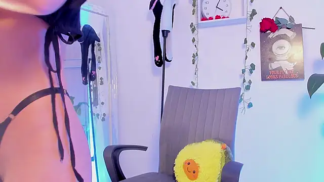 GenesisWhite online show from March 15, 2025, 9:09 am