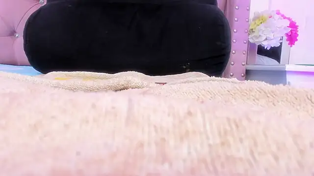 MonicaSchwartz online show from March 19, 2026, 9:09 am