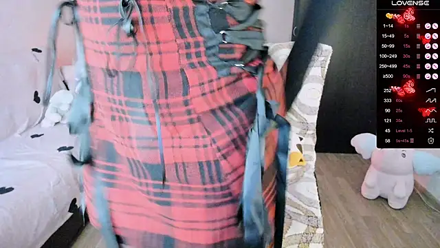 Snapshot of shimizyre___ chatting on November 14, 2025, 8:18 am shimizyre online show from November 14, 2025, 8:18 am