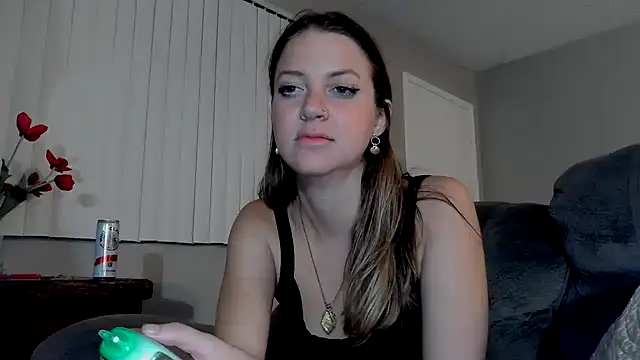 molly witha chance online show from December 13, 2025, 8:04 pm