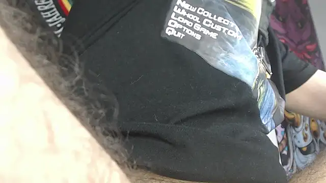 Snapshot of AndyBetti chatting on April 10, 2026, 2:18 am AndyBetti online show from April 10, 2026, 2:18 am