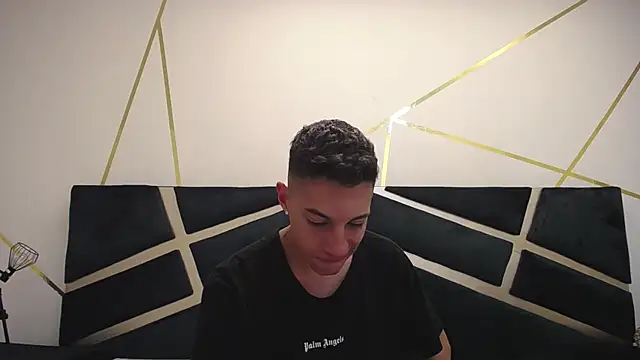 thiago19s online show from February 8, 2025, 6:33 pm