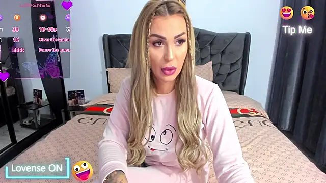 GlossyDiamondX online show from January 10, 2026, 5:58 am