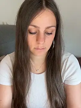 Snapshot of Loella-Rose chatting on September 28, 2025, 11:50 am Loella-Rose online show from September 28, 2025, 11:50 am