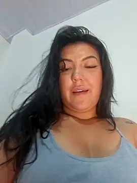 Sophie-hatter online show from April 3, 2026, 6:47 pm