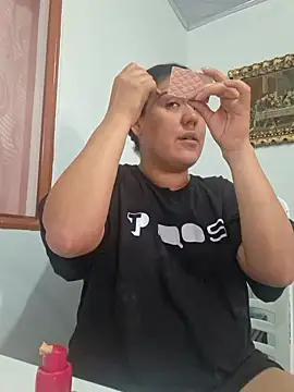 Sophie-hatter online show from November 11, 2025, 4:57 pm