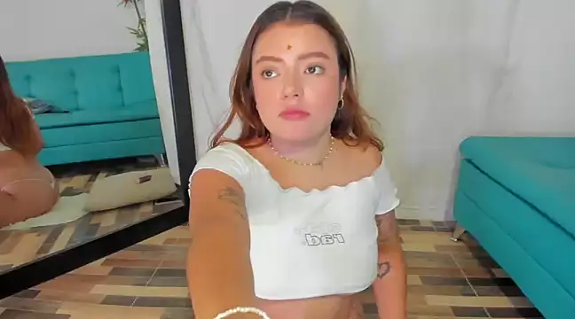 Snapshot of maddy066 chatting on January 30, 2025, 6:35 am maddy066 online show from January 30, 2025, 6:35 am