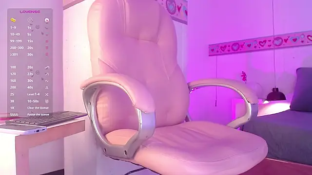 keily gh1 online show from February 24, 2025, 4:49 am