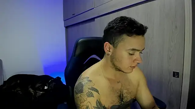 male pussy online show from January 15, 2026, 4:16 am