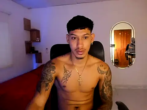 Snapshot of slim_master12 chatting on November 6, 2025, 9:08 pm slim master12 online show from November 6, 2025, 9:08 pm