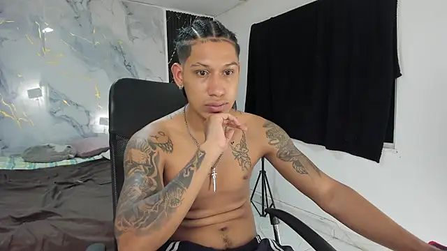Snapshot of slim_master12 chatting on July 29, 2026, 4:44 am slim master12 online show from July 29, 2026, 4:44 am