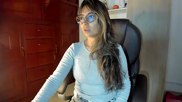 Snapshot of Isabellaa22_1 chatting on February 22, 2026, 5:10 am Isabellaa22 1 online show from February 22, 2026, 5:10 am