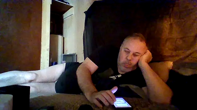 Nightshade7712 online show from November 13, 2025, 11:30 pm