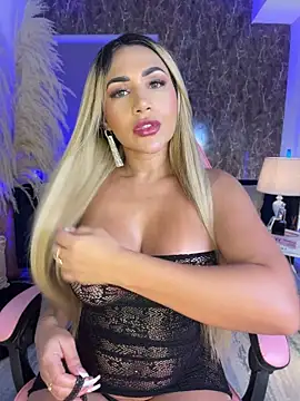 Celestemilan online show from April 7, 2026, 8:10 pm