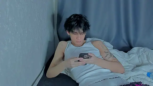 MarkBrowniii online show from November 13, 2025, 10:46 pm