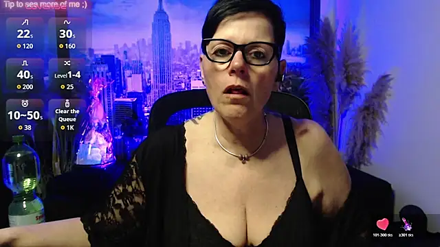 Snapshot of ninarandmann chatting on May 7, 2026, 4:10 pm ninarandmann online show from May 7, 2026, 4:10 pm