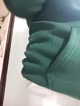 Snapshot of Natasha_milf__ chatting on January 7, 2026, 12:21 pm Natasha milf online show from January 7, 2026, 12:21 pm