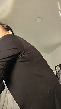 Snapshot of Natasha_milf__ chatting on January 15, 2026, 12:52 pm Natasha milf online show from January 15, 2026, 12:52 pm