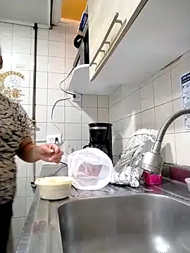 Natasha milf   online show from April 14, 2026, 1:05 pm