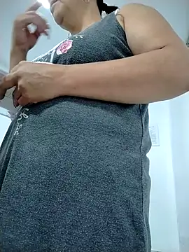 Natasha milf   online show from March 27, 2026, 1:01 pm