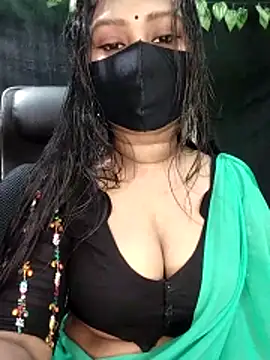 Idhika Paul online show from November 17, 2025, 11:58 am