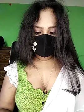 Idhika Paul online show from February 15, 2026, 2:34 am