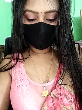 Idhika Paul online show from March 4, 2026, 11:34 pm